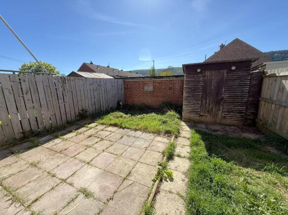 3 bed Town House for sale Image 4