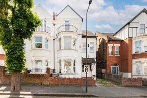 3, 2 Dean Court, Dean Road, London NW2 5AA