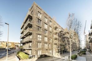 14, 5 Hidcote Apartments, Danvers Avenue, London SW11 1AN