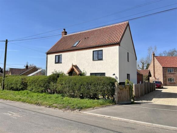 3-bed house on Dereham Road, Westfield, Dereham, £400,000