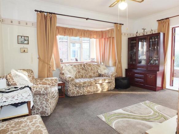Living Room.jpg