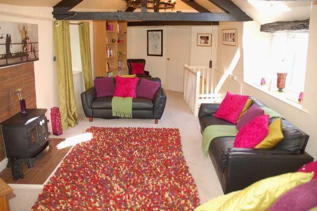 SITTING ROOM