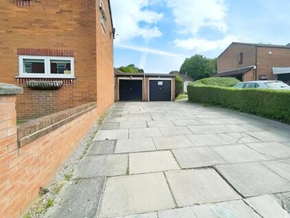 Pink Bank Lane, Manchester, Greater Manchester, M12