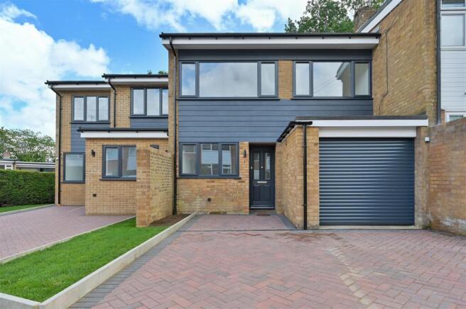 1 Wells Close-25.jpg