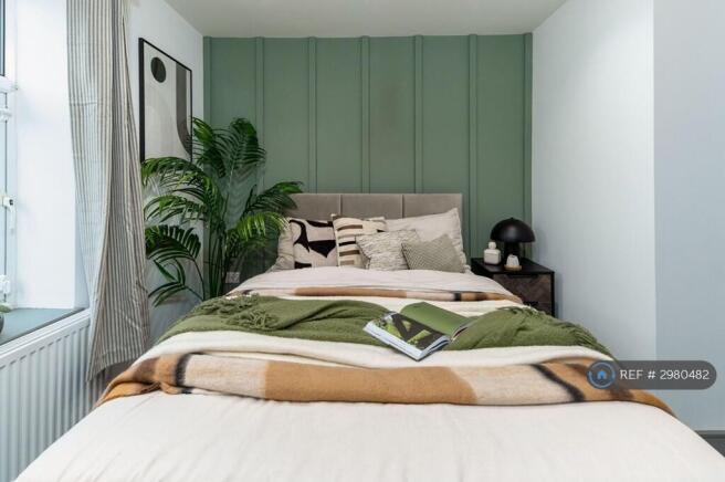 1 bed House Share to rent Image 9