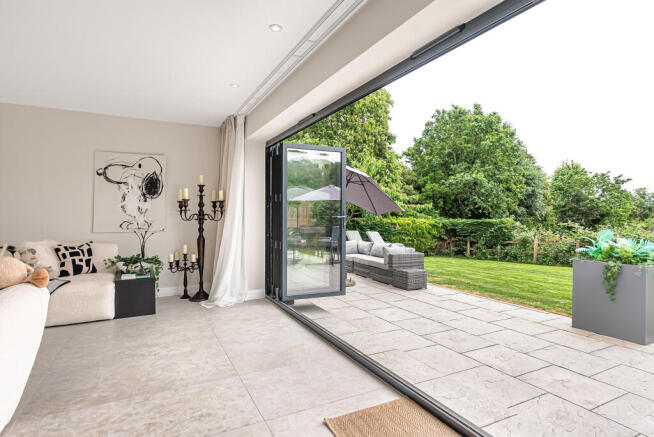 Church Lane, Broxbourne, EN10 photo 4