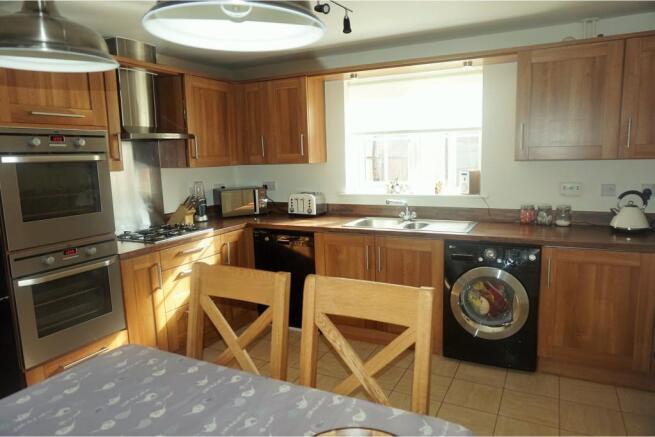 Kitchen / Breakfast