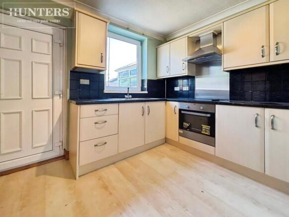 2 bed Semi-Detached for sale Image 4