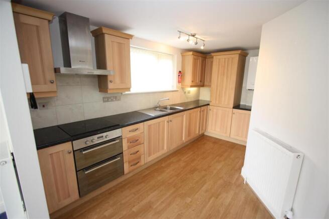 3 Longshore Apartments Kitchen