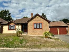 38, Fairfield Chase, Bexhill-on-sea TN39 3YD