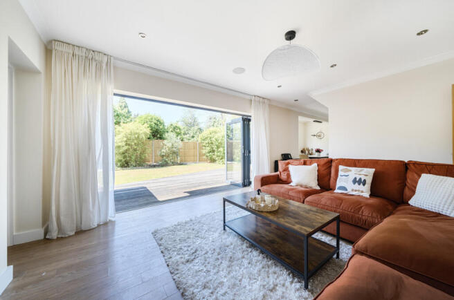 1306726-5-685341b...