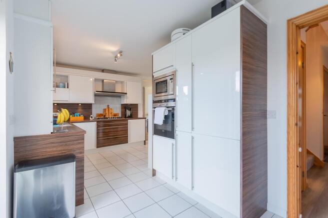 KITCHEN AGAIN