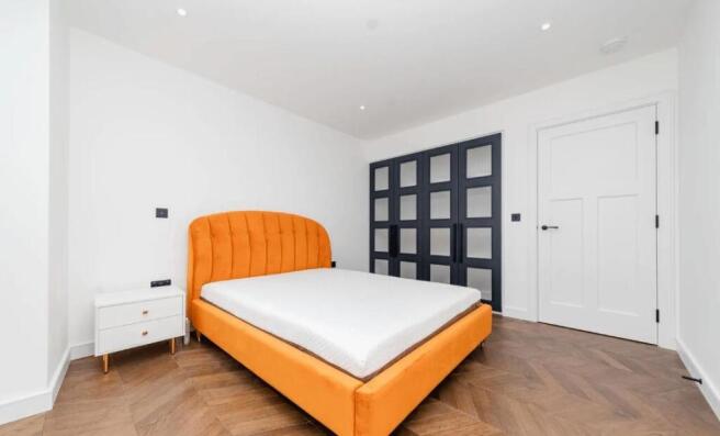 3 bed flat to rent Brook Street, Kingston upon Th