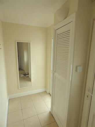 entrance hall.JPG