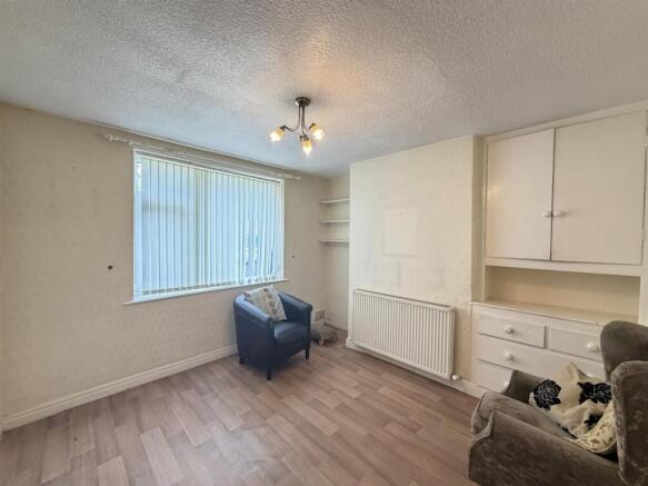 3 bed House for sale Image 5