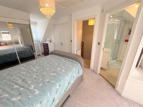 Bedroom 1d.jpg
