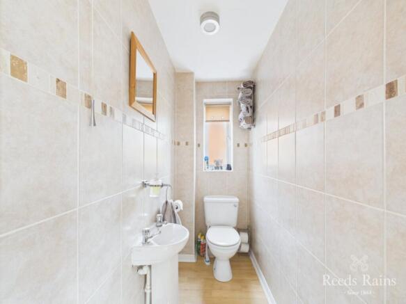 3 bed Detached for sale Image 7