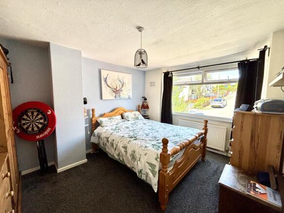 3 bed Semi-Detached for sale Image 8