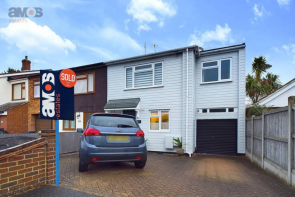 83, Hawkwell Chase, Hockley SS5 4NE