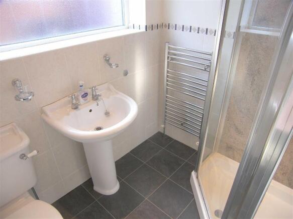 SHOWER ROOM / WC