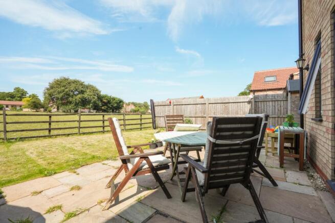 EweMove Estate Agents Scunthorpe - Rear Garden