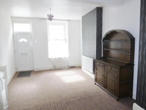 42 Poulton Road, Morecambe, Lancashire LA4 5HB photo 2