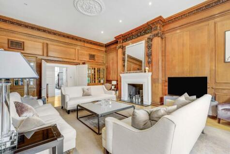 Chilworth Court, Windlesham Grove, Wandsworth, London