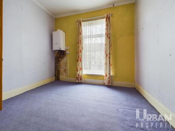 2 bed House to rent Image 7