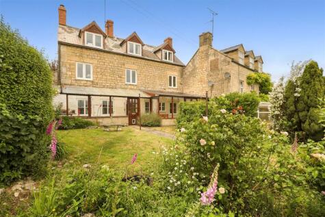Bishops Walk, Whiteshill, Stroud