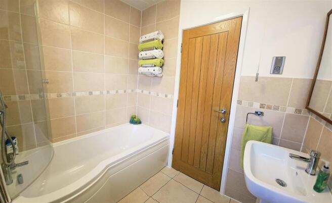 Bramleys Estate Agents - Fenay Bankside - Fenay Br