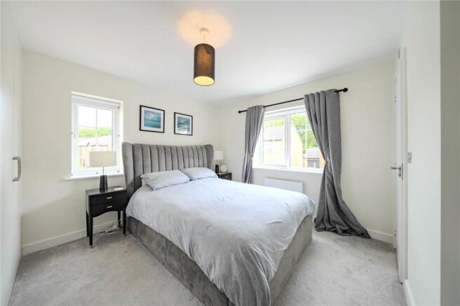 4 bed Detached for sale Image 5