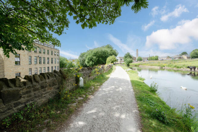 2 bed Apartment for sale Image 10