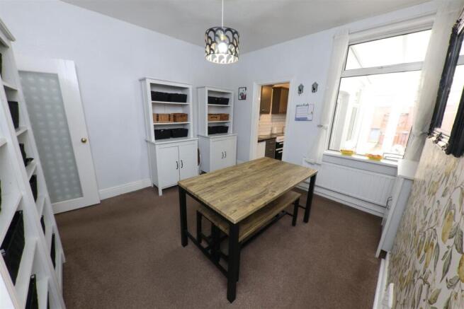 2 bed Terraced for sale Image 6