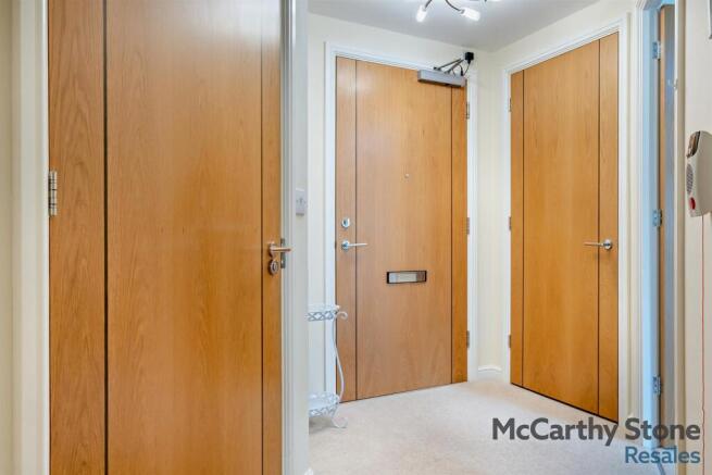 8660493-interior03-800.jpg