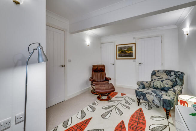 Sitting Room/Bedr...