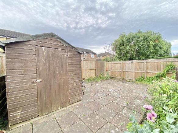 1 bed Semi-Detached to rent Image 9