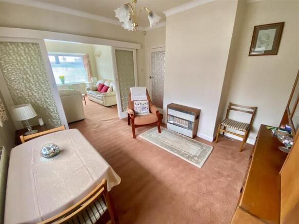 Bramleys Estate Agents - Hepworth Drive - Mirfield