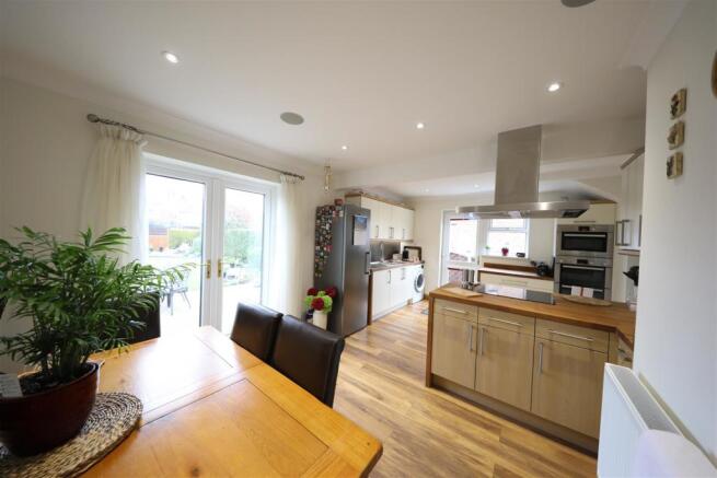 Kitchen Diner