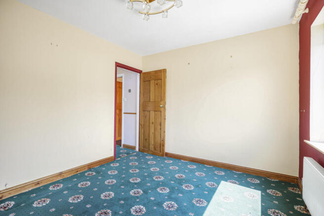 3 bed Semi-Detached for sale Image 10