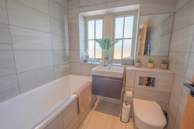 3 bed Semi-Detached for sale Image 11