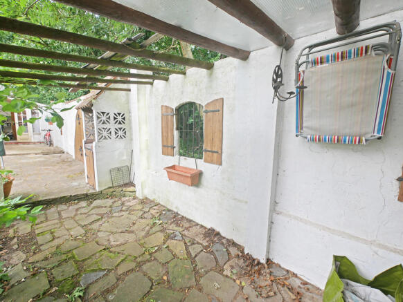 Photo 7