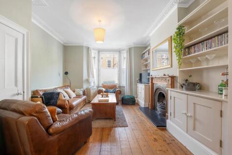 Ferndale Road, SW4