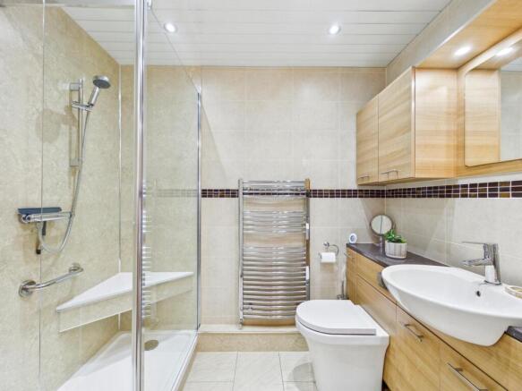 2 bed Terraced Bungalow for sale Image 6