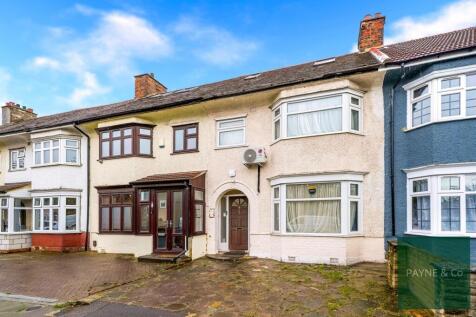 Cantley Gardens, Ilford, IG2