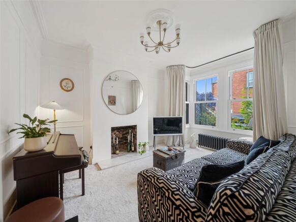 2 bed Terraced for sale Image 11