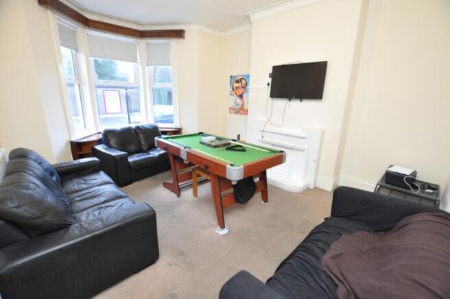 Lounge (Main)