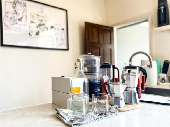 2 bed Terraced for sale Image 7