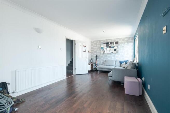 12 Longmynd Avenue (6 of 16).jpg