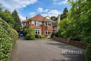 56, Queens Park West Drive, Bournemouth BH8 9DD