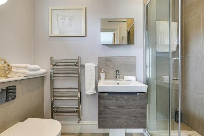 14 Shower Room.jpg